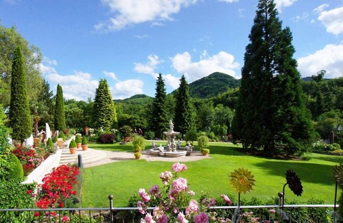 Durbach Apartment | Romantic Honeymoon Suite for Intimate Getaways