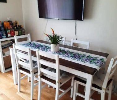 London Borough of Bexley Bed & Breakfast | Cozy Bed and Breakfast with Kitchen for 2 Guests