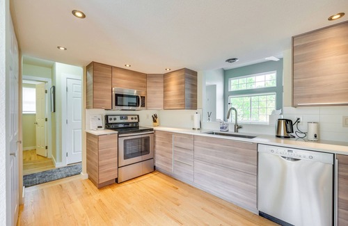 Arvada House | Bright Arvada Townhome with Deck, Grill & Family Amenities