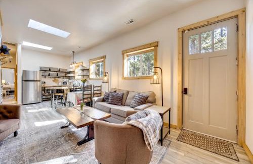 Colorado Springs Apartment | Picturesque Colorado Springs Retreat - Family Friendly Stay!
