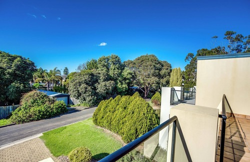 Encounter Bay House | 13 Nunkeri Avenue Encounter Bay