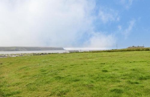 Keel House | Pet-Friendly Retreat at 13 Trawmore Cottages, Rated 4 Stars