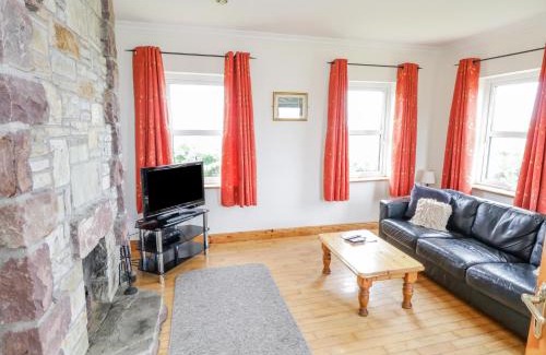 Keel House | Pet-Friendly Retreat at 13 Trawmore Cottages, Rated 4 Stars