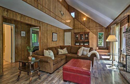 Tobyhanna House | Spacious 3-Bedroom House for Up to 10 Guests