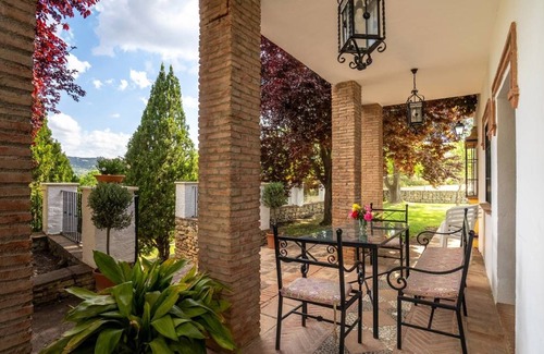 Ronda House | Spacious 3-Bedroom House with Private Pool for 6 Guests