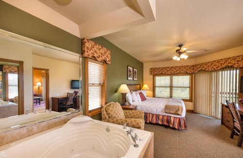 Branson Resort | 130 m² Resort ∙ 2 bedrooms ∙ 127 guests