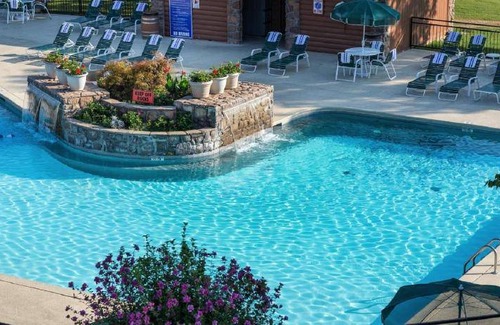 Branson Resort | 130 m² Resort ∙ 2 bedrooms ∙ 127 guests