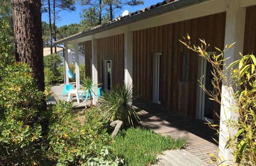 Carcans Plage Apartment | Beautiful House Retreat in Carcans Plage with Ocean Views