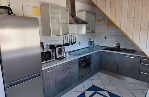 Busenbach Apartment | Top-Rated Pet-Friendly Hotel with Projector and Balcony