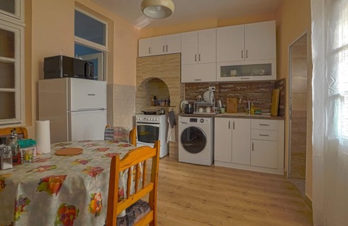 Razgrad House | 130 sqm house, central heating, A/C Razgrad town centre