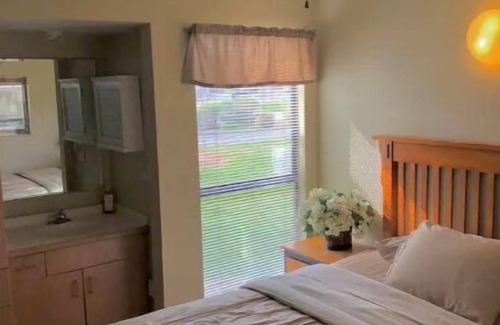 Quincy Condo | Comfortable Condo with Pool Access & Shuttle to Gorge Amp