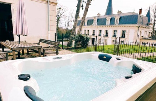Hardricourt Bed & Breakfast | Spacious 3-Bedroom B&B with Pool for Up to 8 Guests