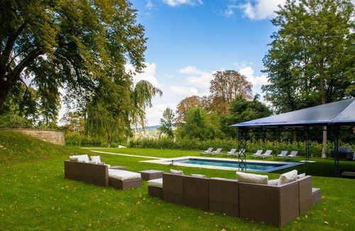 Hardricourt Bed & Breakfast | Spacious 3-Bedroom B&B with Pool for Up to 8 Guests