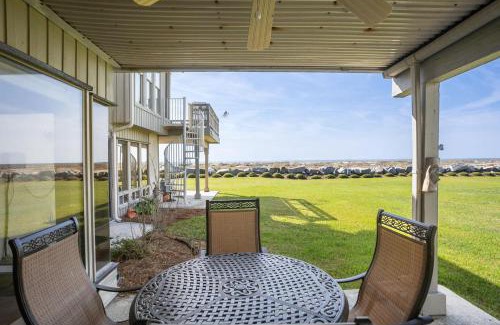 Saint Helena Island House | Discover 133 Captain John Fripp: Family-Friendly Retreat