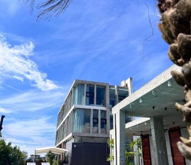 Dongshan Bed & Breakfast | Oceanfront Getaway at 135 bnb - Perfect for Families!