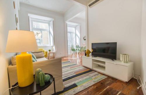 Se Apartment | Tranquil Flat in Alfama Sé and Castle - Guest Rated 8.5