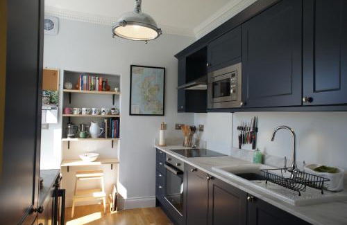 Helensburgh Apartment | Experience Comfort at 136 West Princes Street - Rated 9.6/10