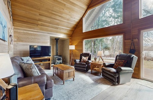 Gold Bar Cabin | 139 m² Cabin ∙ 3 bedrooms ∙ 8 guests
