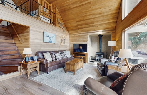 Gold Bar Cabin | 139 m² Cabin ∙ 3 bedrooms ∙ 8 guests