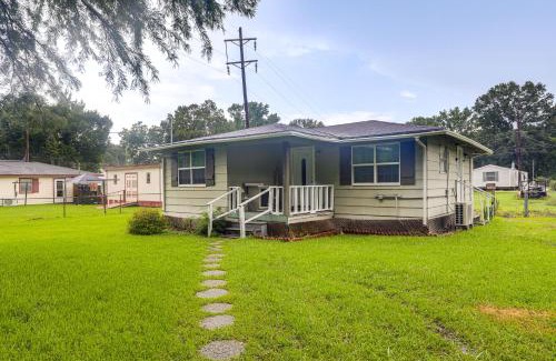 Sunshine House | 14 Mi to Downtown Baton Rouge Plaquemine Retreat