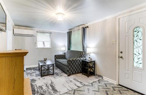 Sunshine House | 14 Mi to Downtown Baton Rouge Plaquemine Retreat