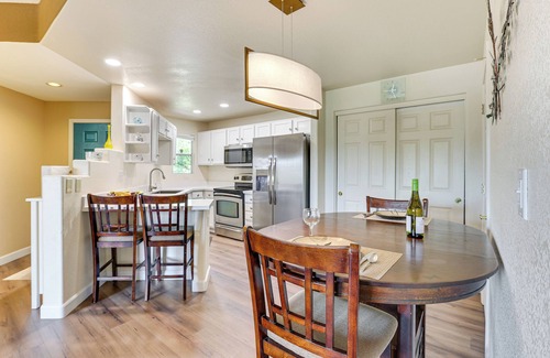 North Mountain Condo | Pet-Friendly Phoenix Condo with Spa & Pool - 9.4 Rated