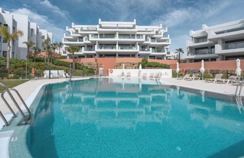 Alcorrin Apartment | Modern Apartment with Terrace, Sea View & Jacuzzi in Manilva
