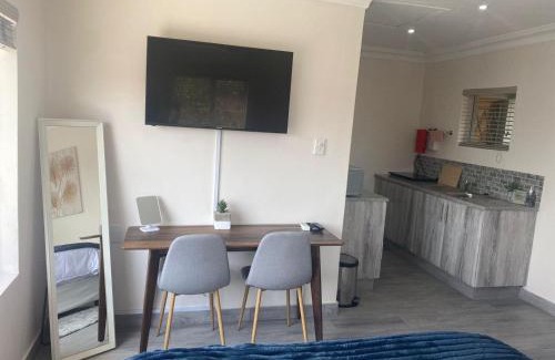 La Lucia Apartment | Oceanfront Retreat at 14 on Braemar - Guest Rated 9.1
