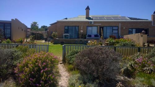Melkbosstrand House | Oceanfront Retreat at 14 Penguin Place, Melkbosstrand
