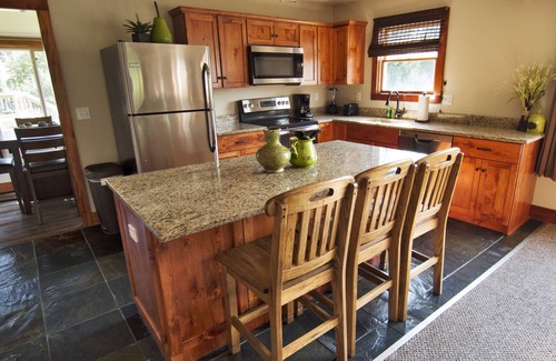 Lake George House | Ideal 14-Person House Steps From The Water with Breakfast