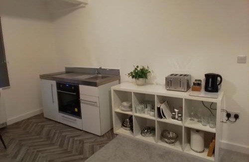 Worksop Apartment | Family-Friendly Retreat at 14 Plants Yard - Rated 8.7/10