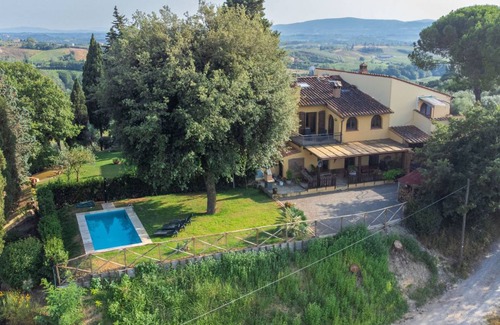 Certaldo House | Spacious 140 m² House with Private Pool for Up to 5 Guests