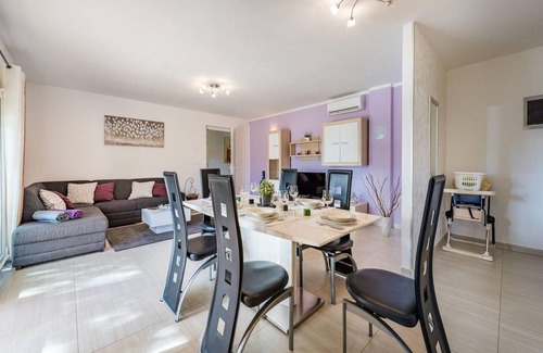 Pavicini House | Spacious 3-Bedroom House with Private Pool & Top Ratings