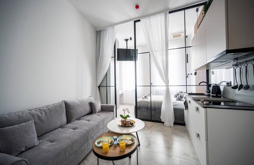 Old Town Apartment | Spacious 140 SQM Apartment Ideal for Group Getaways