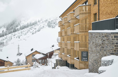 Stueben Apartment | Pet-Friendly 1400 Flexenlodge with Breakfast & Family Amenities