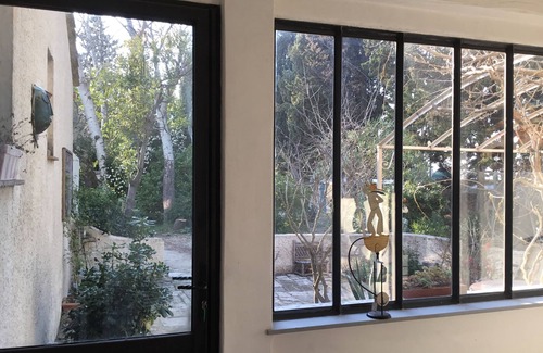 Fontvieille House | Artistic 140m2 House with Pool Near Arles - Rated 10/10