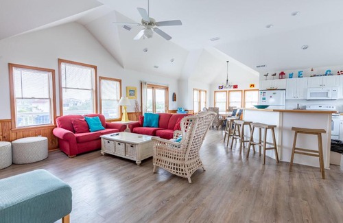 Whalehead Beach House | Relax at 1425 - A Promise Kept with Pool & Hot Tub