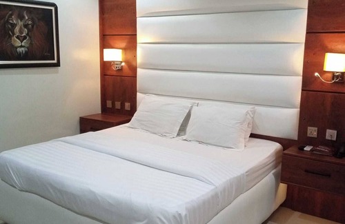 Biogbolo Hotel | Discover 144 Suites Hotel: Family-Friendly with Spa Access