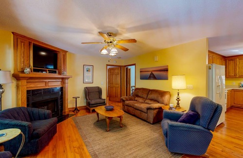 Leesville House | Spacious 3-Bedroom Home for 6 with Pet-Friendly Amenities