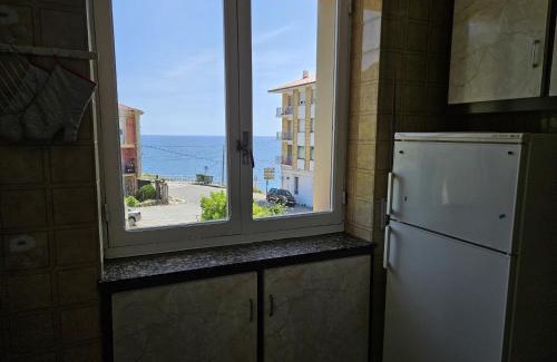 Lastres Apartment | Stunning Apartment with Scenic Views - Rated 9/10
