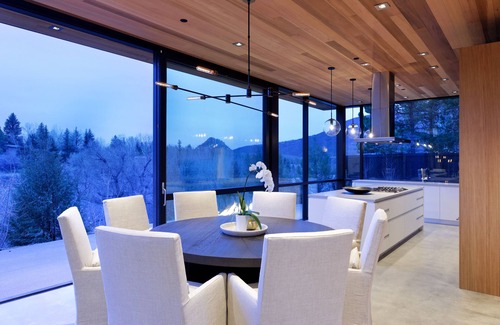 Aspen House | Newly Built 5BR Aspen Residence - Pet Friendly & Family Ready