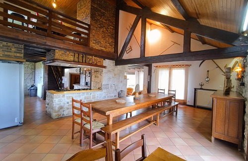 Thezillieu Cottage | Invite Friends to Your Ideal Retreat with Pool & Zip-Line