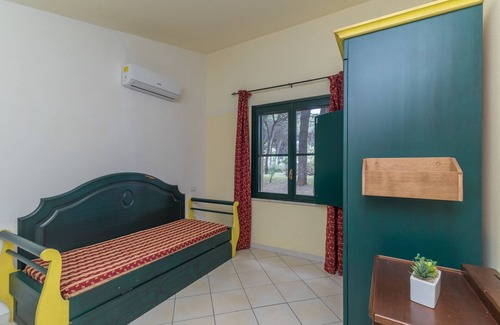 Arborea Apartment | Beachside Retreat at 15 Ala Birdi Cottage, Arborea, Italy