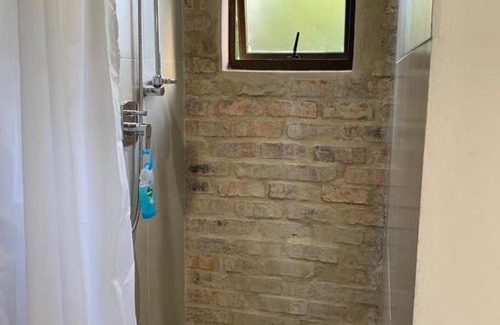 George Apartment | Guest Rated 10/10: 15 Arbour Road Apartment with Breakfast