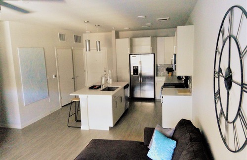 Parkridge Gardens Condo | Convenient Hotel Near Downtown and The Drag of ATX