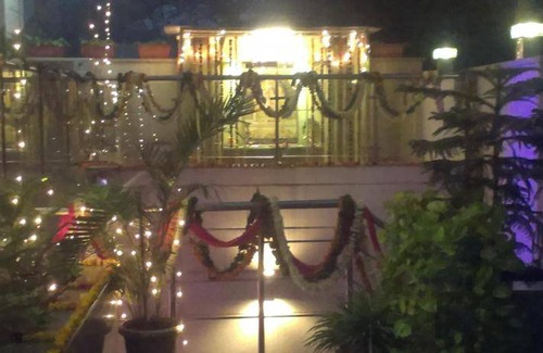DLF City Bed & Breakfast | Charming 5-Star Bed and Breakfast for Up to 3 Guests
