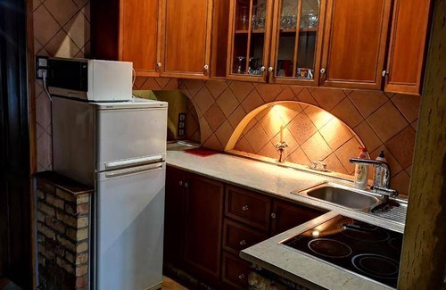 Kiskunhalas Bed & Breakfast | 5-Star Bed and Breakfast with Kitchen Amenities Awaits You