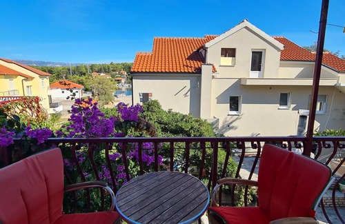 Vrboska Resort | Pet-Friendly Oceanfront Room for 2 - Guest Rated 10/10