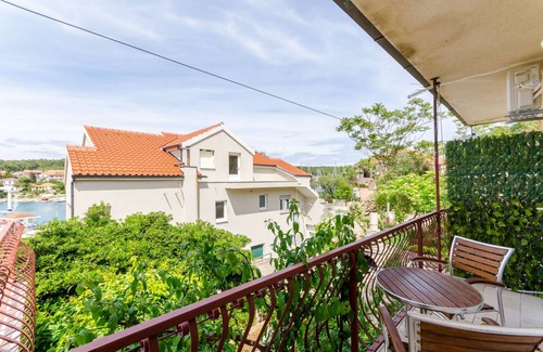 Vrboska Resort | Pet-Friendly Oceanfront Room for 2 - Guest Rated 10/10