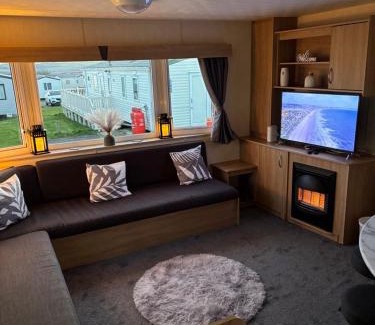 Muston Resort | Experience Oceanfront Bliss at 15 Maple Rise Hotel